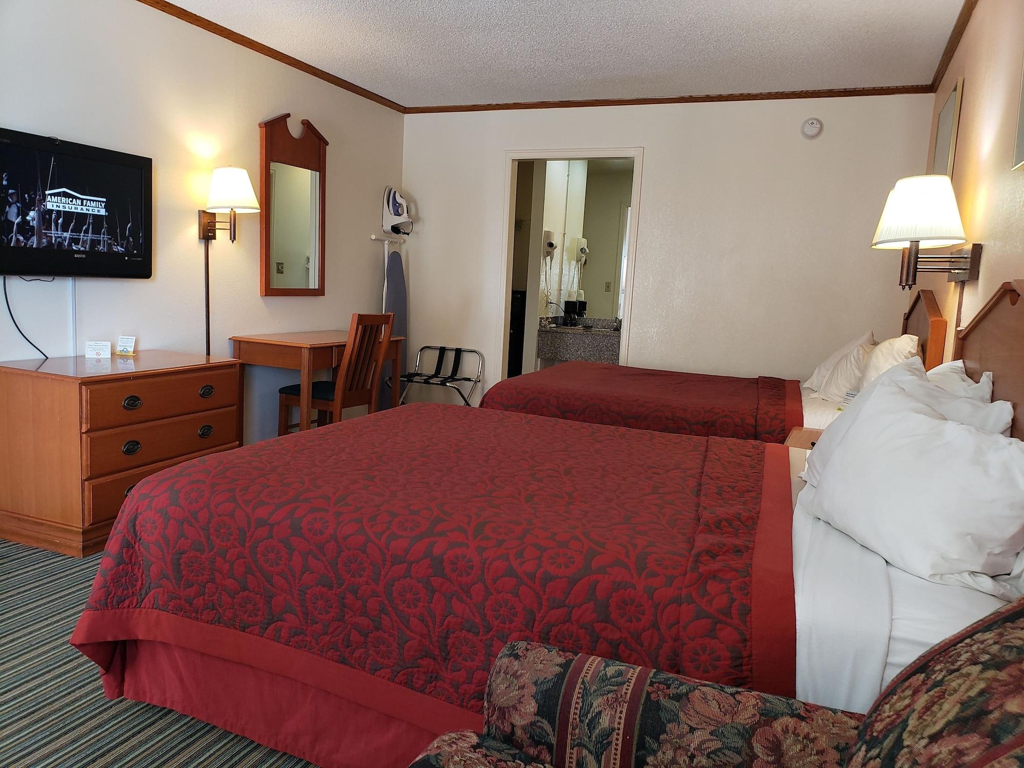 Days Inn By Wyndham Wichita West Near Airport Exterior photo